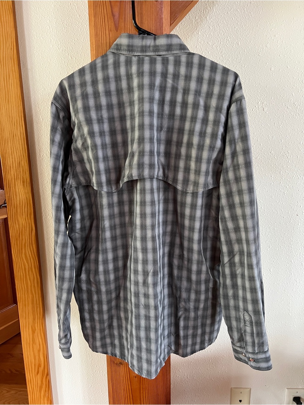 Simms Men's Big Sky Long Sleeve Gray Plaid Button-Down Shirt size large - Picture 2 of 9